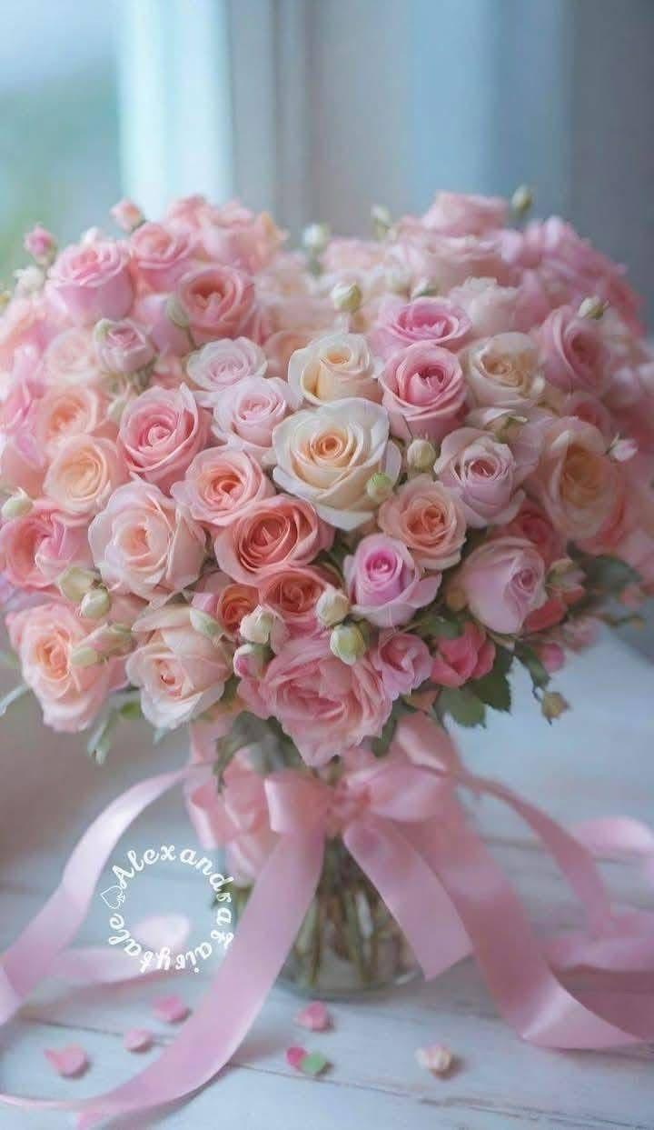 Harmony Hues Exquisite Petal Medley